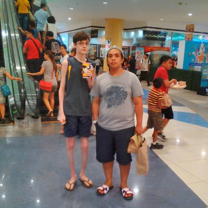 Romen i sina shorts som han fick av mig på Molet i DasM-a, 50 grader hetta