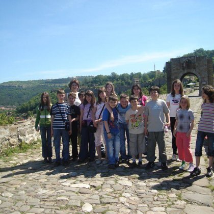 Lärarma i BG psykar ej via kuratotörer utan tar på Bulgarien-runt-resa