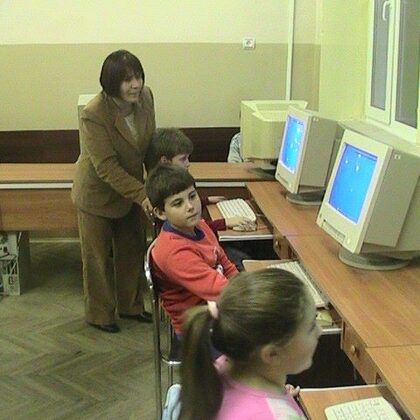 Румен бе експерта на класа в часовете по компютри в СОУ н-р 8, Монтана