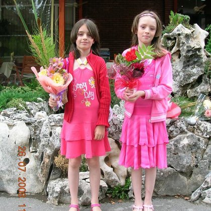 På Lillis bröllopp i Sofia där jag fick en makinava och fick gömma barna